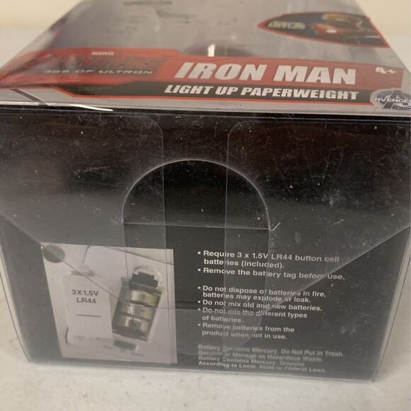 Avengers: Age of Ultron Light Up Paperweight Bust Iron Man - Picture 10 of 10